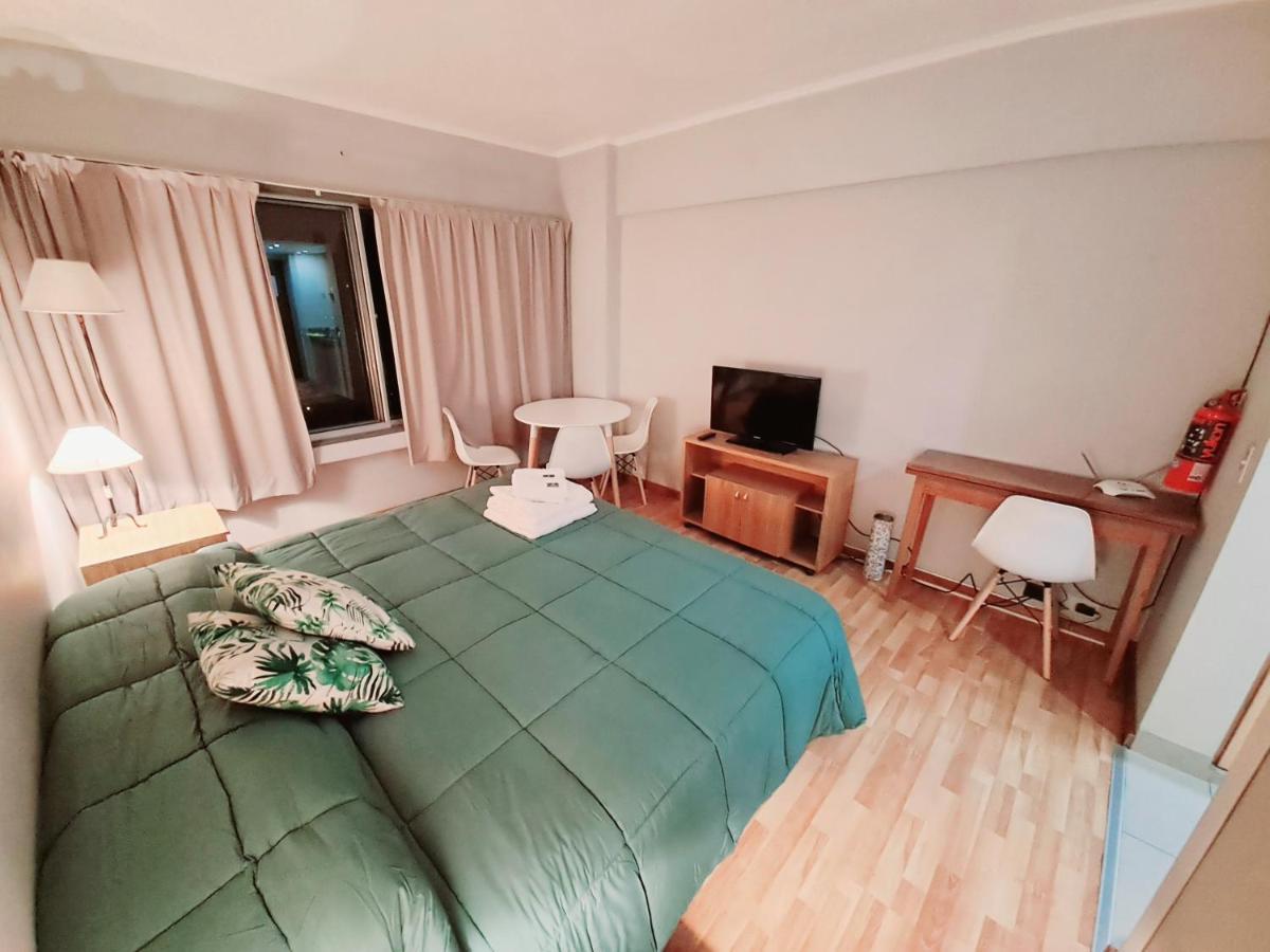 Apartment Center 208 - *